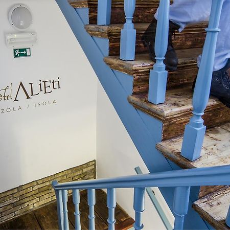 Hostel Alieti إيزولا الغرفة الصورة