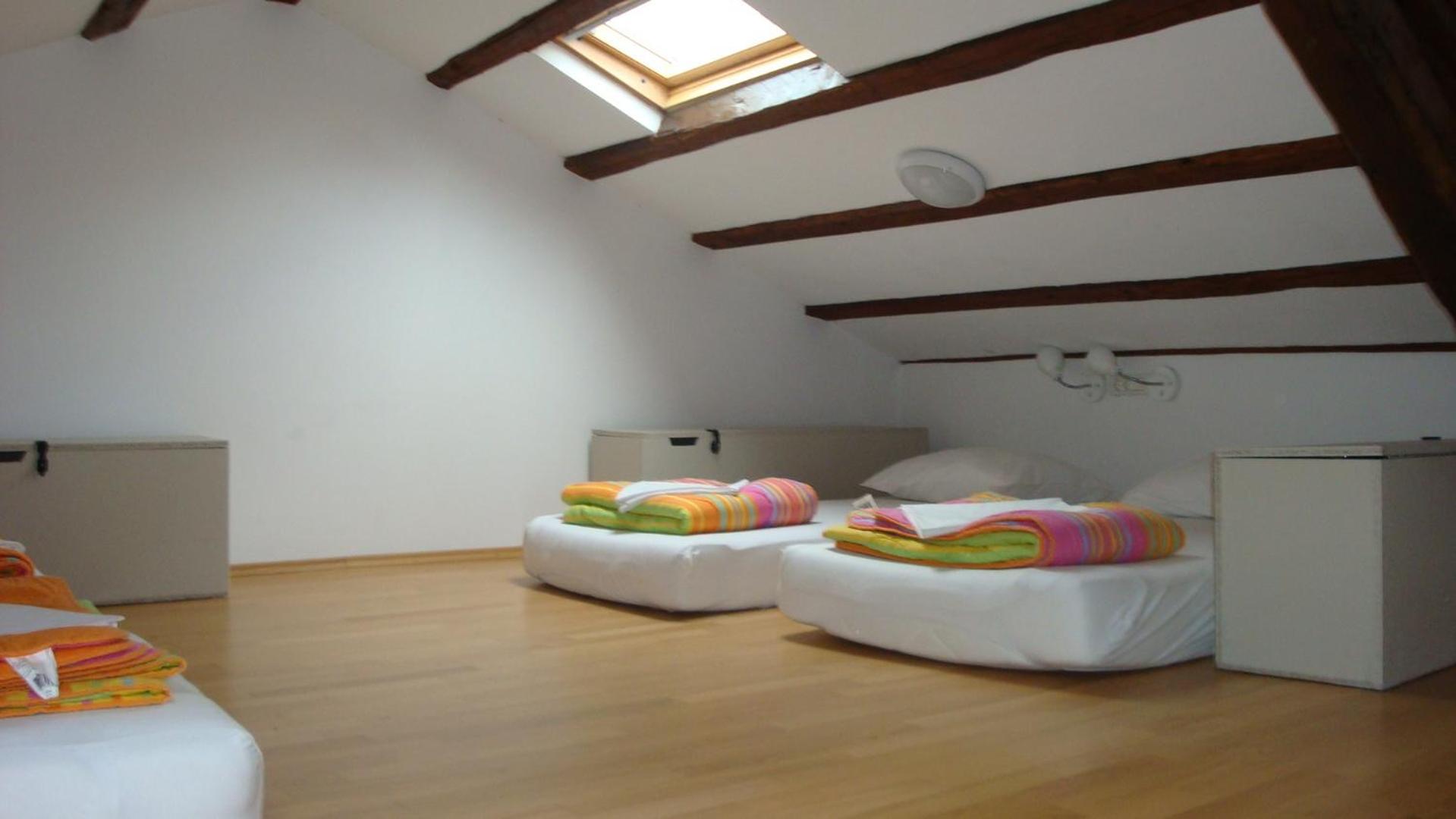 Hostel Alieti إيزولا الغرفة الصورة